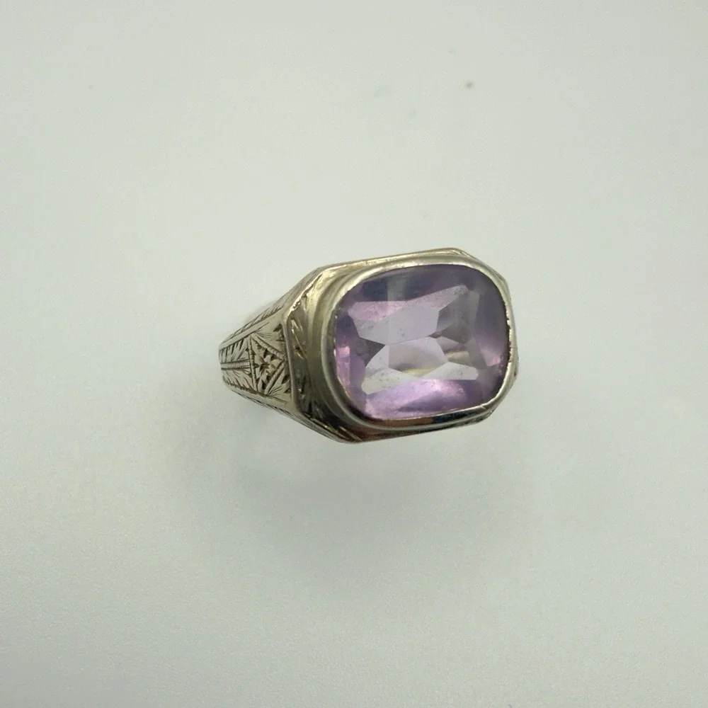 Cushion Cut Purple Stone Ring Engraved Silver Tone Art Deco Style Size 6.5 4.95g
